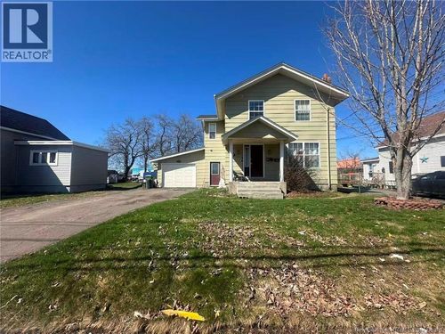 22 Cedar St, Moncton, NB, E1C7L2 | Card Image