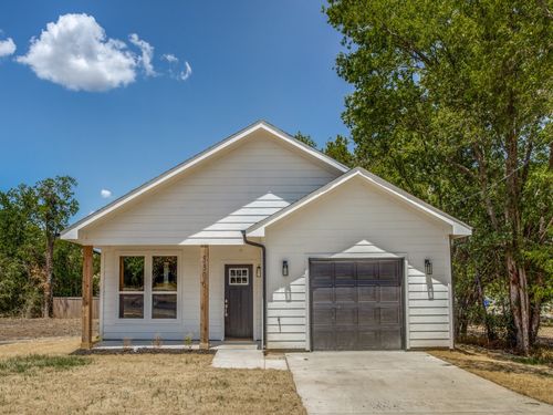 3306 Cedar St, Greenville, TX, 75401-2667 | Card Image