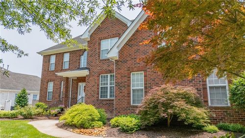 2324 Santa Fe Dr, Virginia Beach, VA, 23456-6752 | Card Image