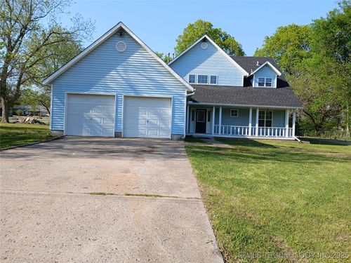 701 Ne 3rd St, Wagoner, OK, 74467-3401 | Card Image