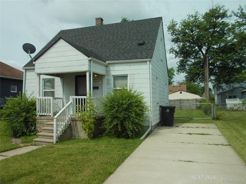 25627 Paige St, Roseville, MI, 48066-3712 | Card Image