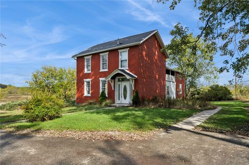 8113 State Route 22, New Alexandria, PA, 15670-3092 | Card Image