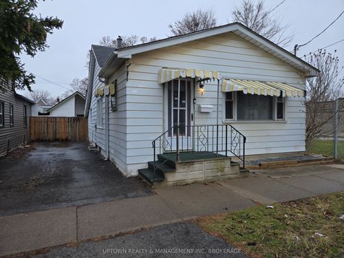 3 North Street, St Catharines, ON, L2R5G3 | Card Image