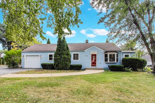 7339 S Park Ave, Burr Ridge, IL, 60527-6933 | Card Image