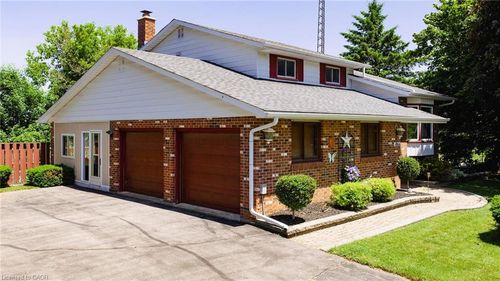 {{alt}} | Card Image