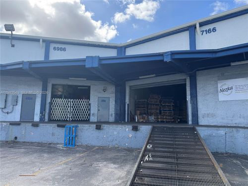 6986-7172 Nw 12th St, Miami, FL, 33126 | Card Image
