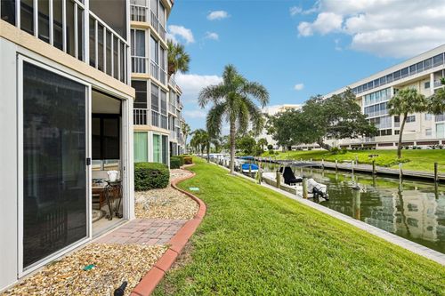 105-1300 N Portofino Dr, SARASOTA, FL, 34242-3109 | Card Image
