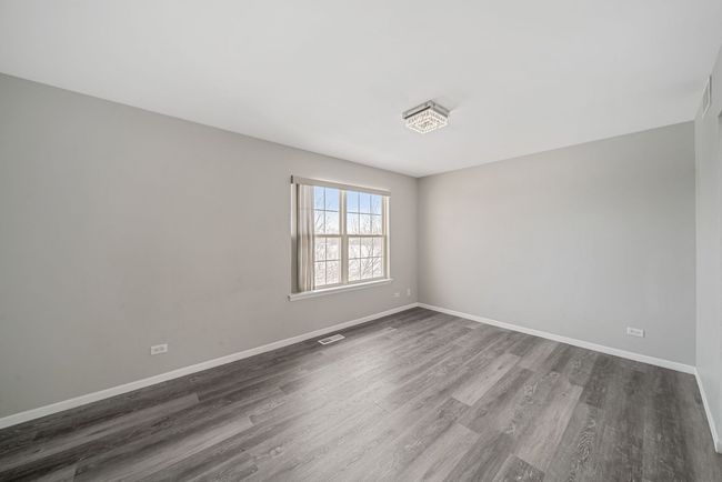 1605 Saint Claire Ct, Townhouse with 2 bedrooms, 2 bathrooms and 2 parking in Gurnee IL | Image 9