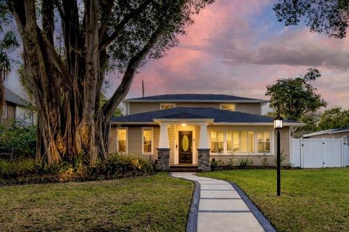 427 Villagrande Ave S, St Petersburg, FL, 33707-2003 | Card Image