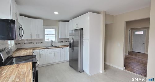 117 State Ave, Killingly, CT, 06241-2226 | Card Image