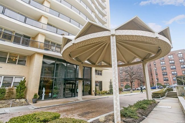 APT-19D - 10210 66 Th Rd, Home with 2 bedrooms, 2 bathrooms and null parking in Forest Hills NY | Image 26