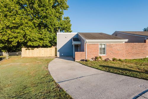 1365 Grafton Dr, Lexington, KY, 40515-5429 | Card Image