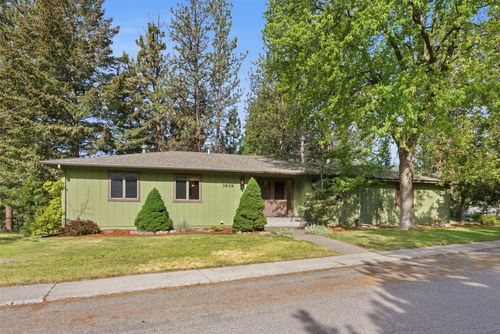 3929 Timberlane St, Missoula, MT, 59802-3062 | Card Image