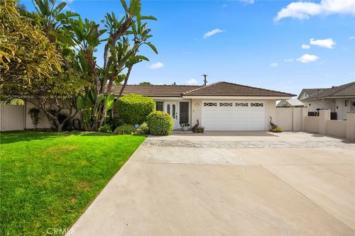 2307 Camino Recondito, Fullerton, CA, 92833-1543 | Card Image