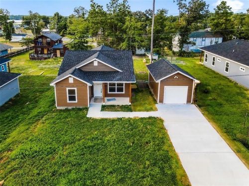 220 Red Bud Ln, Onalaska, TX, 77360 | Card Image