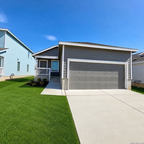 738 Thea Mdws, Marion, TX, 78124-4104 | Card Image