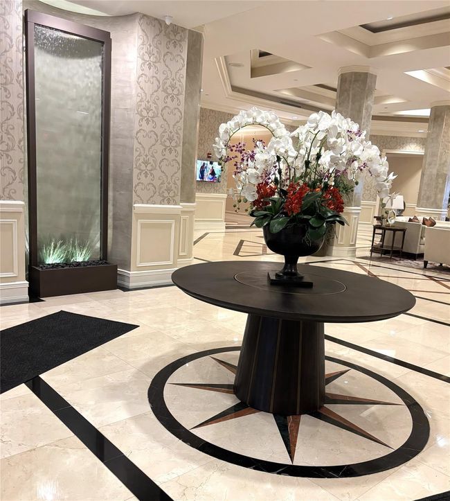 Moderm & luxurios lobby decor | Image 39