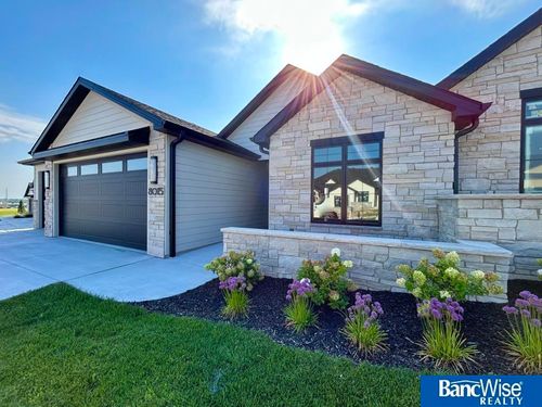 8015 S 43rd St, Lincoln, NE, 68516-5756 | Card Image