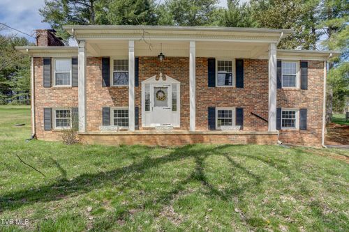 3017 Winesap Rd, Kingsport, TN, 37663-2917 | Card Image