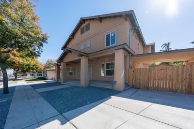 656 E Mckinley Avenue, Home with 8 bedrooms, 0 bathrooms and null parking in Fresno CA | Image 3