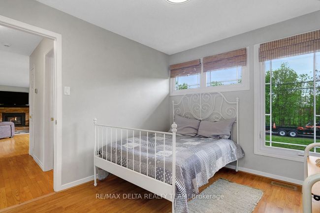 5041 Thunder Rd, House other with 4 bedrooms, 2 bathrooms and 5 parking in Carlsbad Springs ON | Image 17