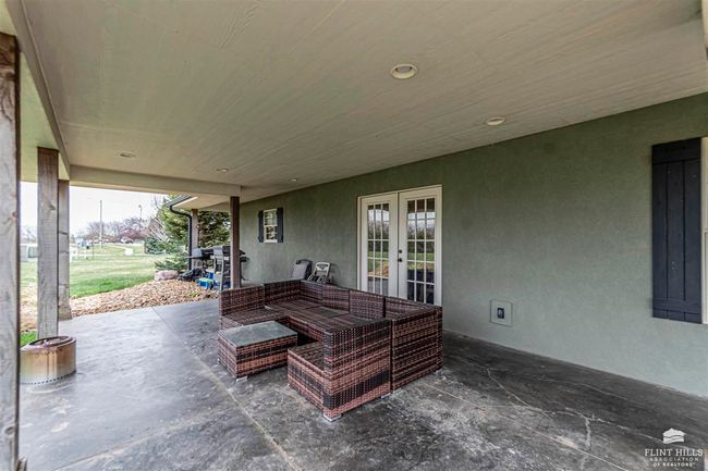 1109 S Mill Point Cir, House other with 4 bedrooms, 3 bathrooms and null parking in Manhattan KS | Image 38