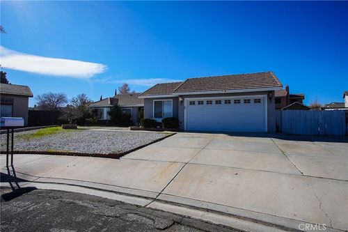 14809 Snake River Ct, Victorville, CA, 92392 | Card Image