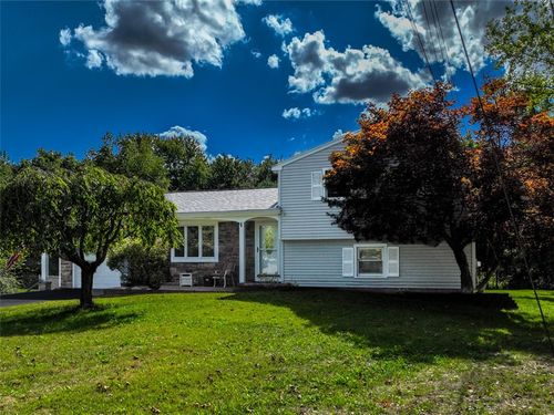 9 Southview Cir, Macedon, NY, 14502-8959 | Card Image