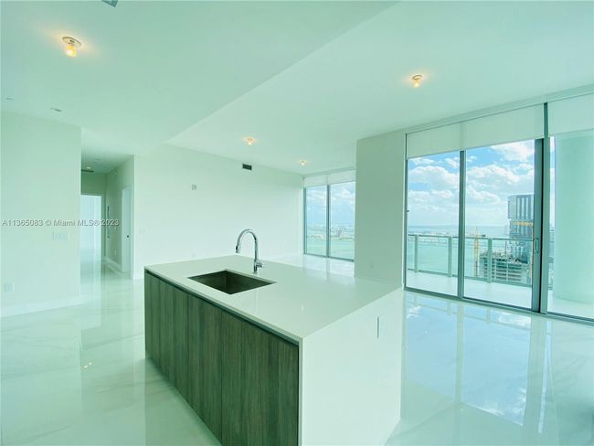 PH-4508 - 2900 Ne 7 Th Ave, Condo with 3 bedrooms, 3 bathrooms and null parking in Miami FL | Image 8