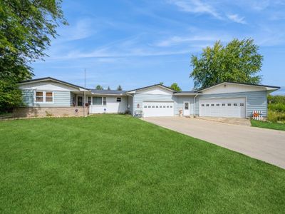 536 2nd Avenue E, House other with 3 bedrooms, 2 bathrooms and null parking in Coggon IA | Image 1