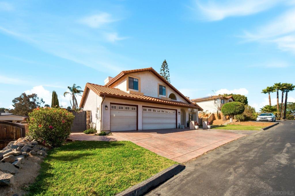 Residential in Bonita 5