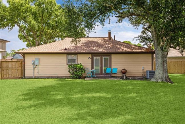 1006 W Brompton Dr, House other with 2 bedrooms, 1 bathrooms and 1 parking in Pearland TX | Image 18