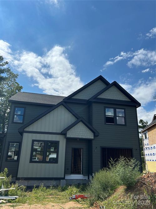 924 Newport Ct, Asheville, NC, 28806-0393 | Card Image