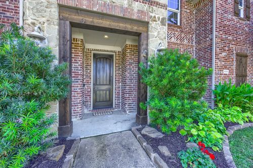 1111 Fossil Lake Dr, Frisco, TX, 75036-3939 | Card Image