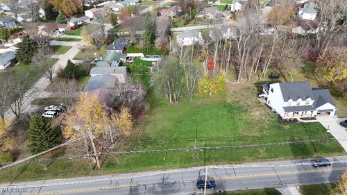1025 Cleveland Ave, Amherst, OH, 44001-1745 | Card Image