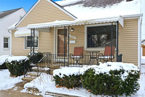 25913 Culver St, Saint Clair Shores, MI, 48081-2123 | Card Image