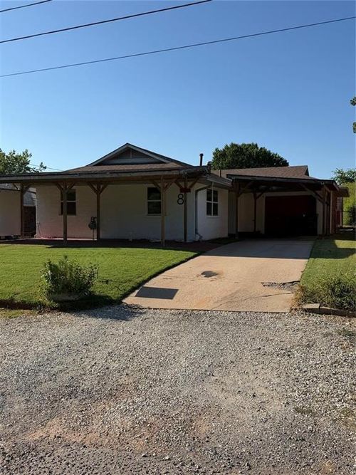 8 E Baker, Asher, OK, 74826-9759 | Card Image