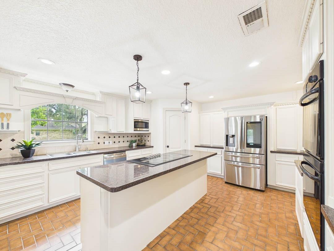 Residential in Lake Jackson 4