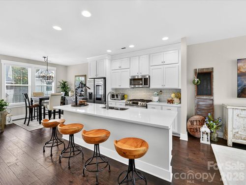 546 Amalfi Dr, Davidson, NC, 28036-6957 | Card Image