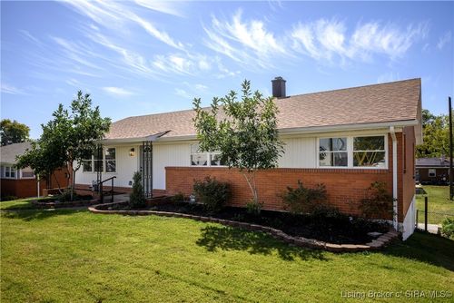 1515 Blackiston Mill Rd, Clarksville, IN, 47129-2252 | Card Image