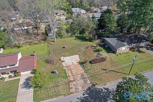 913 San Ramon Ave Se, Huntsville, AL, 35802-2614 | Card Image