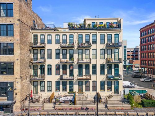 305-205 N Water Street, Milwaukee, WI, 53202 | Card Image