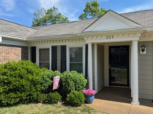 223 Cana Cir, Nashville, TN, 37205-3552 | Card Image