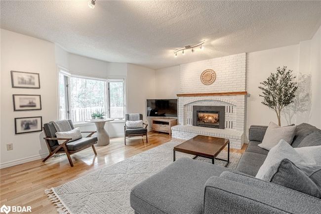 24 Willow Bay Dr, House other with 5 bedrooms, 3 bathrooms and 8 parking in Midhurst ON | Image 5