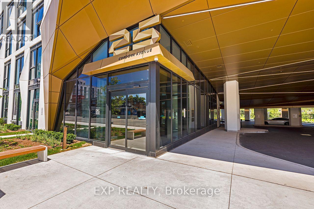 Residential Lease in Toronto (Islington-City Centre West) 3