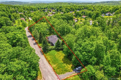 27 Van Tassel Ct, Highland Mills, NY, 10930-2116 | Card Image