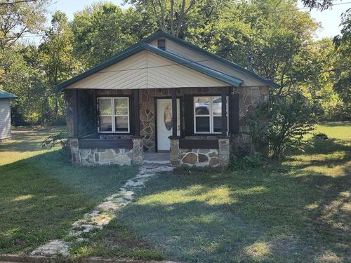 308 S High St, Mountain Grove, MO, 65711-2017 | Card Image