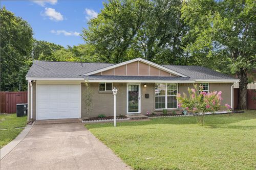 1310 Winding Trl, Duncanville, TX, 75116-2438 | Card Image