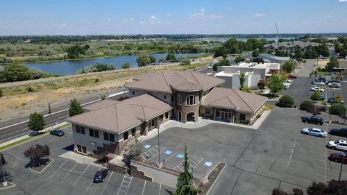 f-1335 Columbia Park Trl, Richland, WA, 99352-4770 | Card Image
