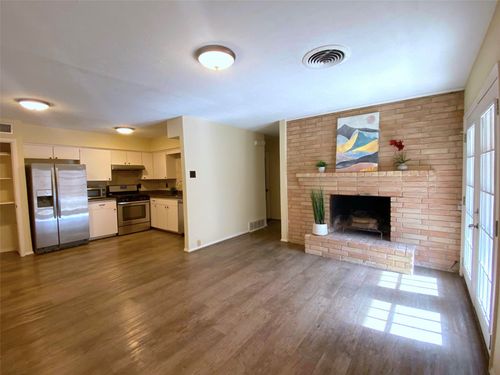 7406 Walling Ln, Dallas, TX, 75231-7338 | Card Image